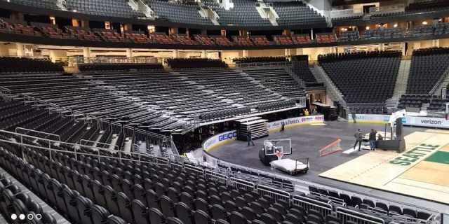 5arena.jpg